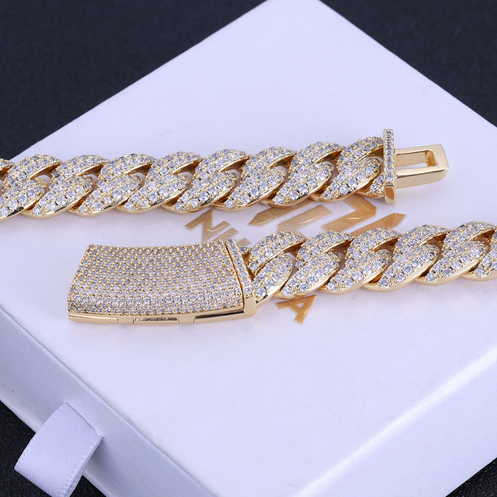 ESKEEM 新スタイル 13 ミリメートルアイスアウトキュ - Cuban Link Chain 12Mm のレビューと価格